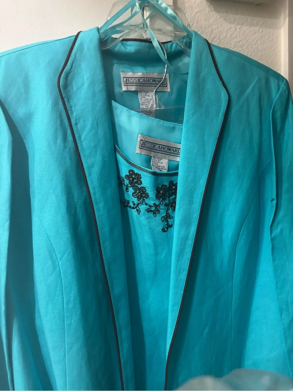 🔴 Jessica Howard Turquoise Embroidered Jacket and Shell Set